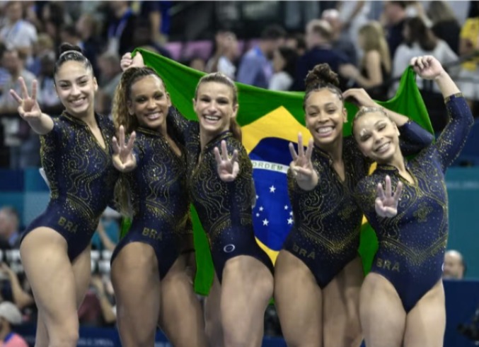 Gin Stica Art Stica Do Brasil Conquista Bronze In Dito Por Equipes Nas