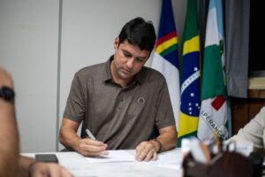 Prefeito de Camaragibe, Diego Cabral , cria autarquia para gerir a previdência municipal