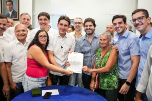 Ao lado de Silvio Costa Filho, Labanca anuncia “ maior pacote de asfalto da história de São Lourenço da Mata”