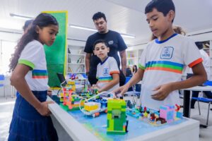 Estudantes da Rede Municipal do Recife representarão o Brasil em torneio de robótica na China