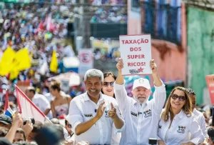 Com baixa popularidade, Lula radicaliza e incendeia militância