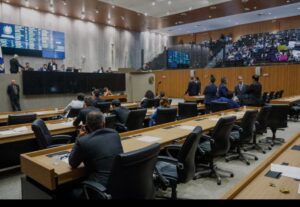 Giro Político: Waldemar Borges se dispõe a dar parecer sobre empréstimo no plenário da Alepe para apressar votação