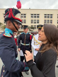 Raquel Lyra vai a formação de cadetes pernambucanos na AMAM e assume compromisso com a Escola de Sargentos