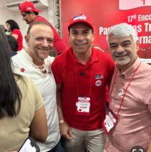 Teresa Leitão cobra definição mas líderes nacionais e locais do PT elogiam Raquel Lyra e João Campos