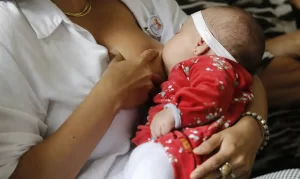 Campanha Mundial de Amamentação promove a preservação da vida