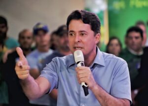 Anderson Ferreira diz que manifestações de ontem mostraram força mas  alerta para “ação de oportunistas”