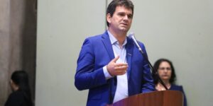 Giro Político: PSD, PP, PSB, Podemos e Federação PT/PV/PCdoB devem eleger as maiores bancadas estaduais em 2026