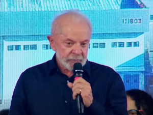 Lula defende cassação de Eduardo Bolsonaro