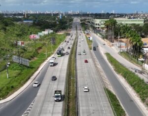 Interdição parcial da BR-232 começa nesta sexta para içamento de peças de passarela