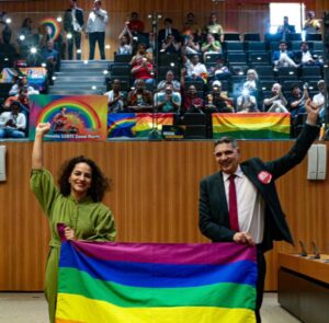Com galerias lotadas Alepe aprova criação da Frente Parlamentar pelos Direitos da População LGBTQIAPN+