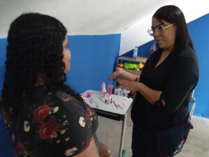 Cursos profissionalizantes são ofertados para mães de crianças atípicas em Olinda