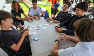 Em Pauta: Pesquisa avalia impacto do uso de celulares nas escolas