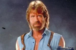 Chuck Norris, astro de filmes de artes marciais, morre aos 86 anos