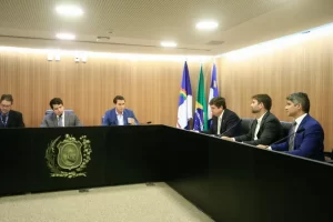 Comissão de Finanças da Alepe adia votação de projeto do governo sobre remanejamento do orçamento de 2026